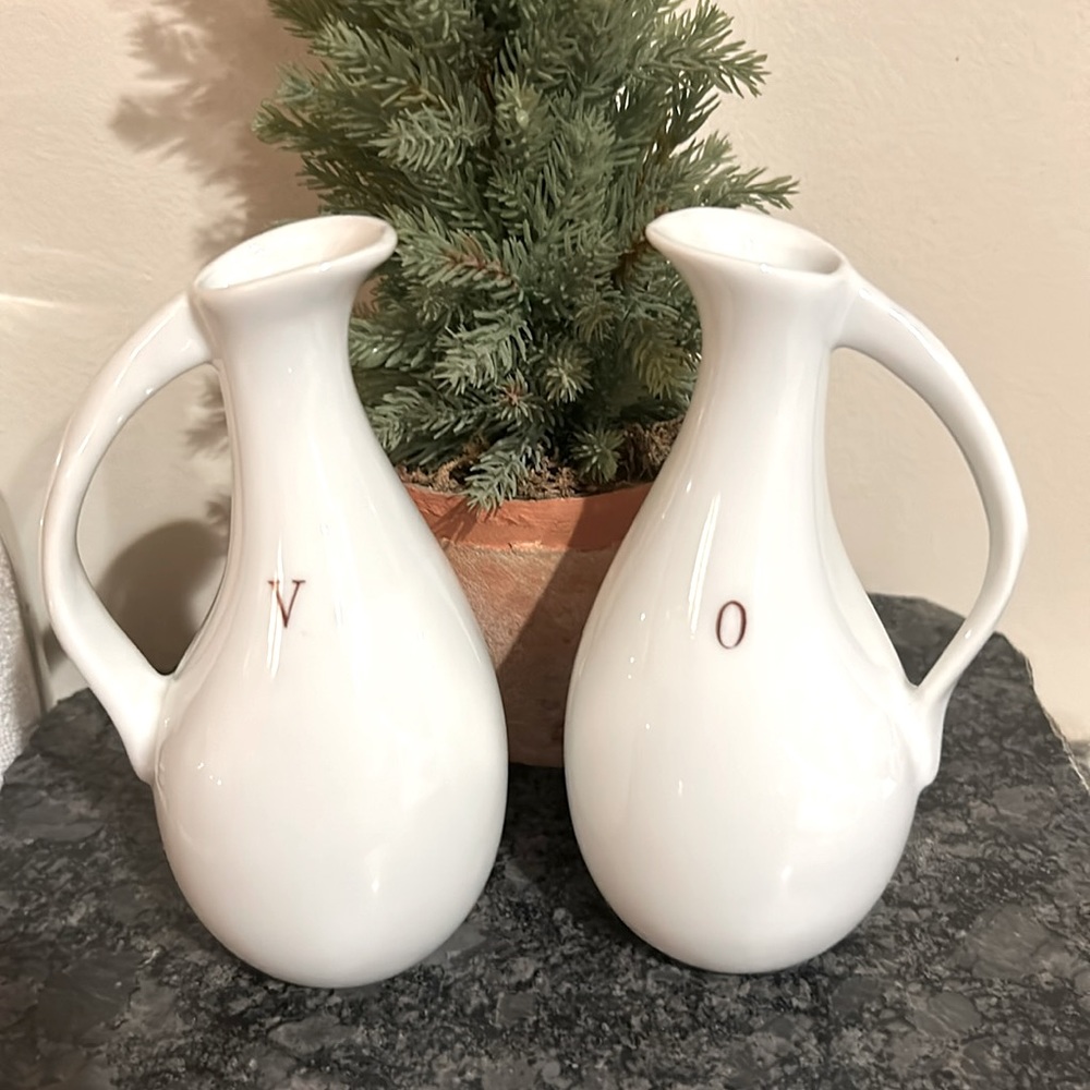 Otagiri vintage oil & vinegar set